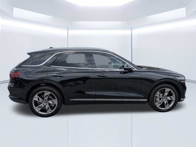 Used 2025 Genesis Electrified GV70 AWD/4WD image 3