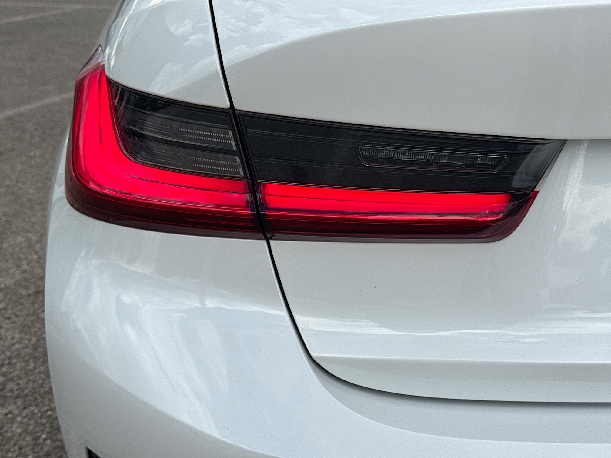 Used 2021 BMW 330i Sedan w/ Premium Package image 10