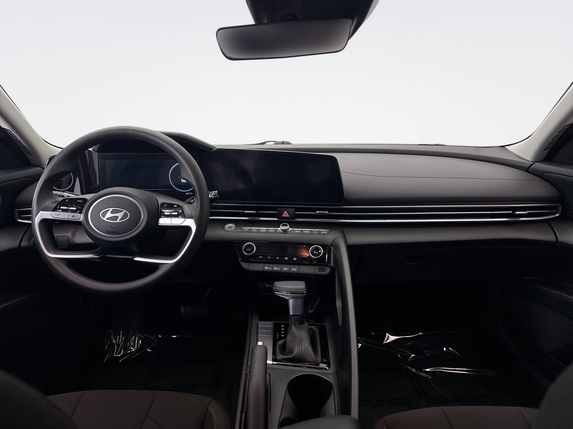Used 2024 Hyundai Elantra SEL FWD image 14