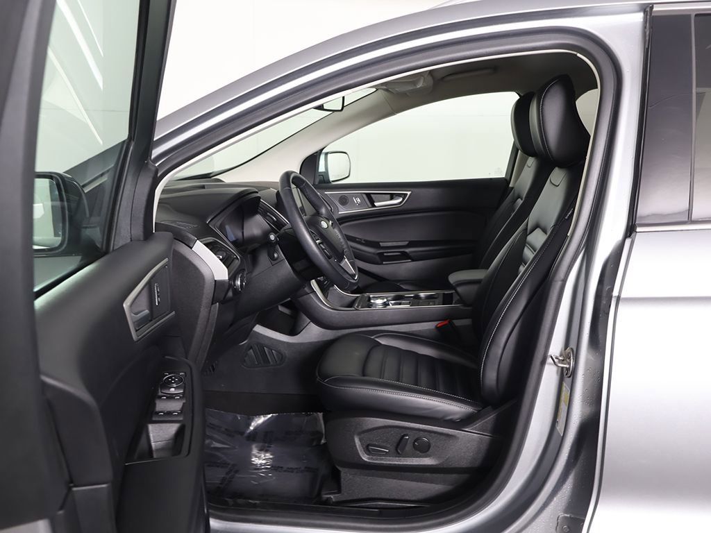 Used 2024 Ford Edge SEL w/ Convenience Package image 25