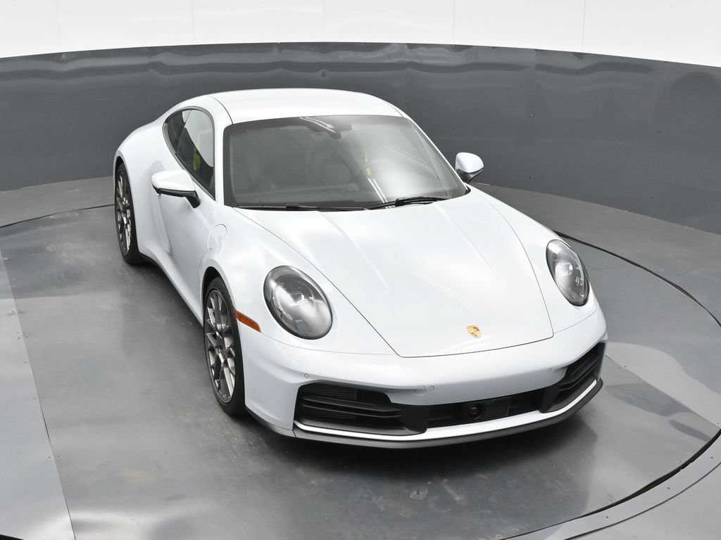 Certified 2025 Porsche 911 Carrera RWD image 32