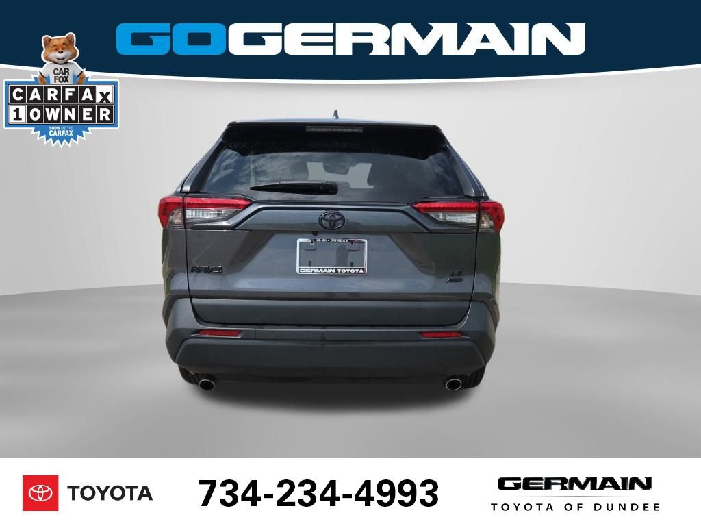 Used 2024 Toyota RAV4 LE AWD/4WD image 10