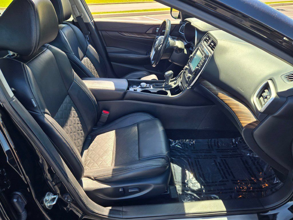 Used 2018 Nissan Maxima Platinum FWD image 6