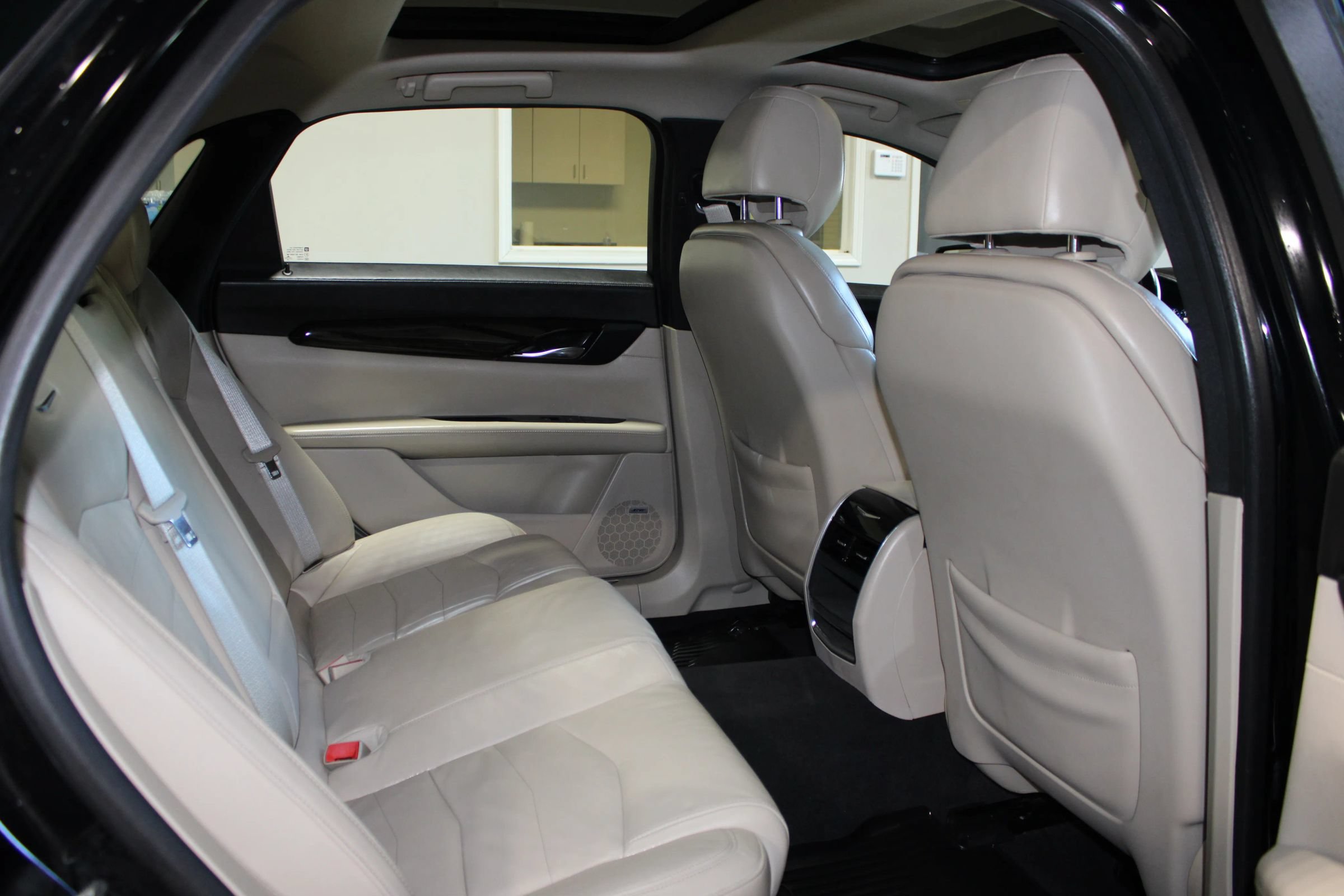 Used 2016 Cadillac CT6 RWD image 39