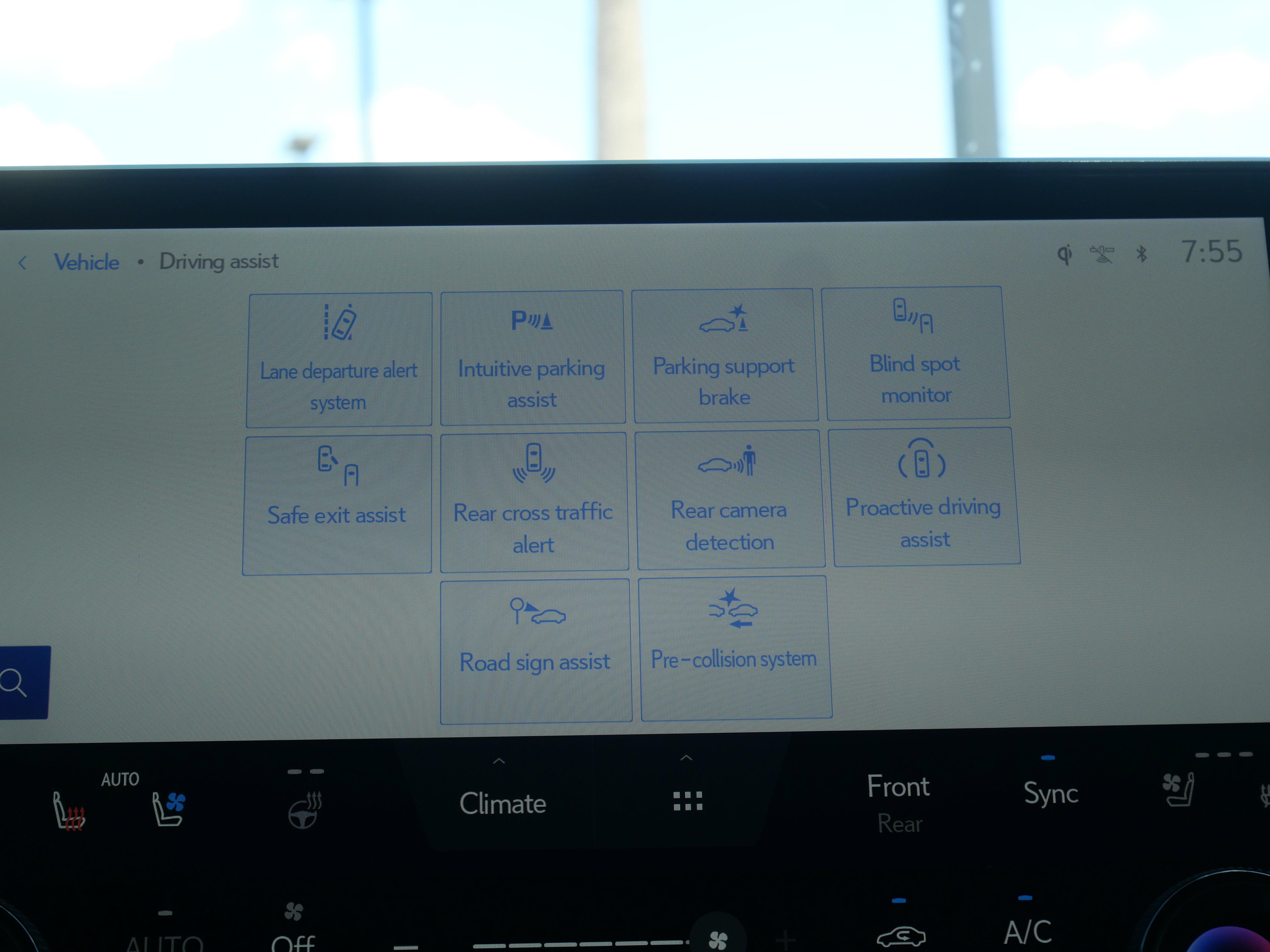 Used 2023 Lexus RX 350 w/ Luxury Package image 15