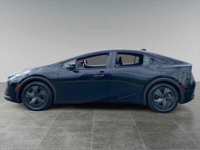 Certified 2025 Toyota Prius LE FWD image 2