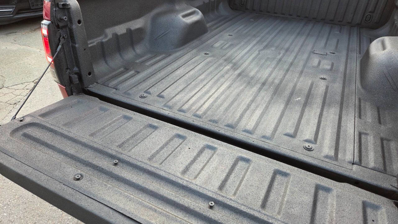 Used 2014 Ford F350 Lariat w/ Chrome Package image 34