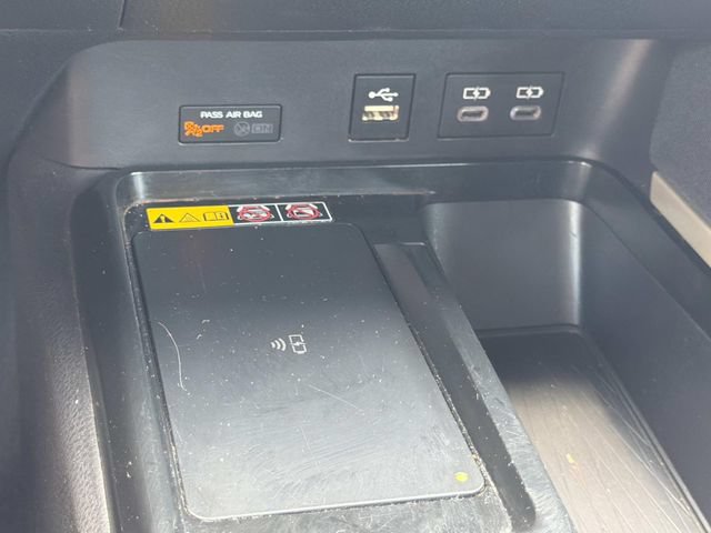 Used 2025 Toyota Camry LE FWD image 27