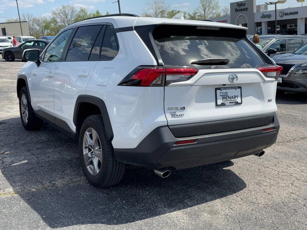 Used 2024 Toyota RAV4 XLE FWD image 7