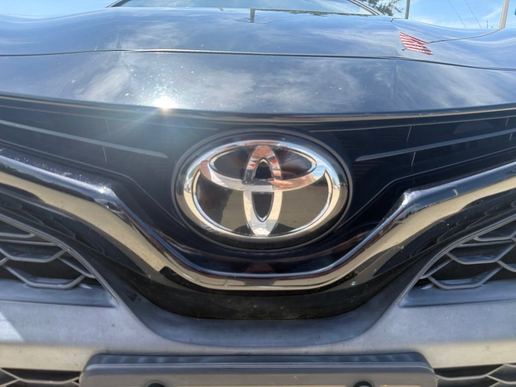 Used 2021 Toyota Camry SE FWD image 13