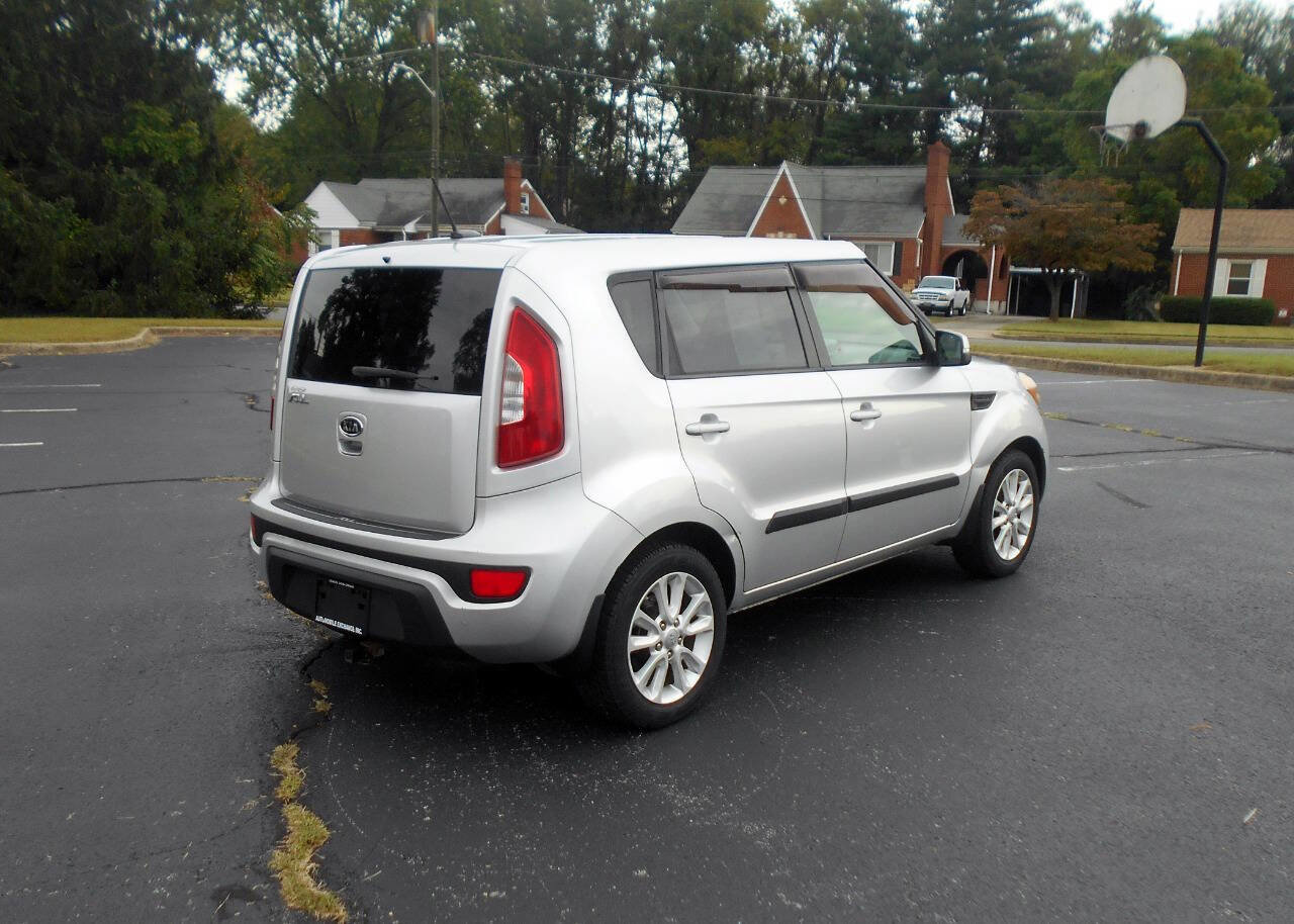 Used 2012 Kia Soul + image 6