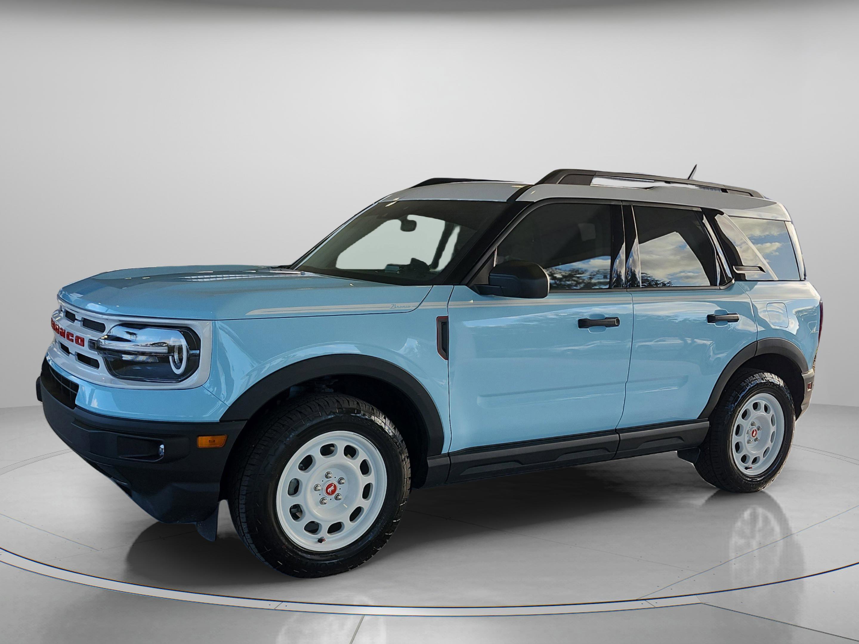 Certified 2024 Ford Bronco Sport Heritage w/ Heritage Convenience Package image 2