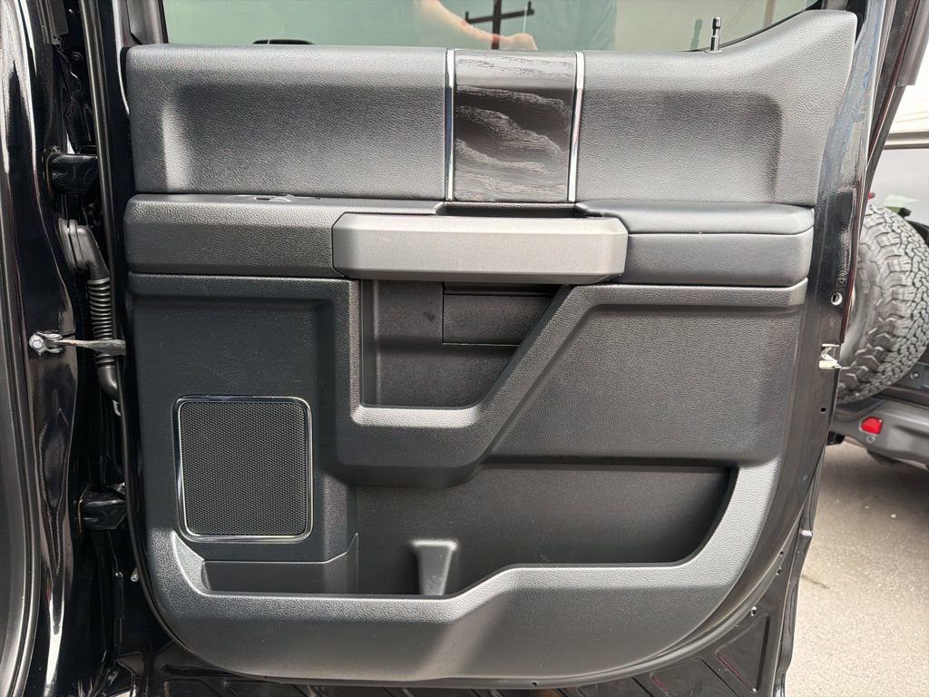 Used 2018 Ford F250 Platinum w/ FX4 Off-Road Package image 17