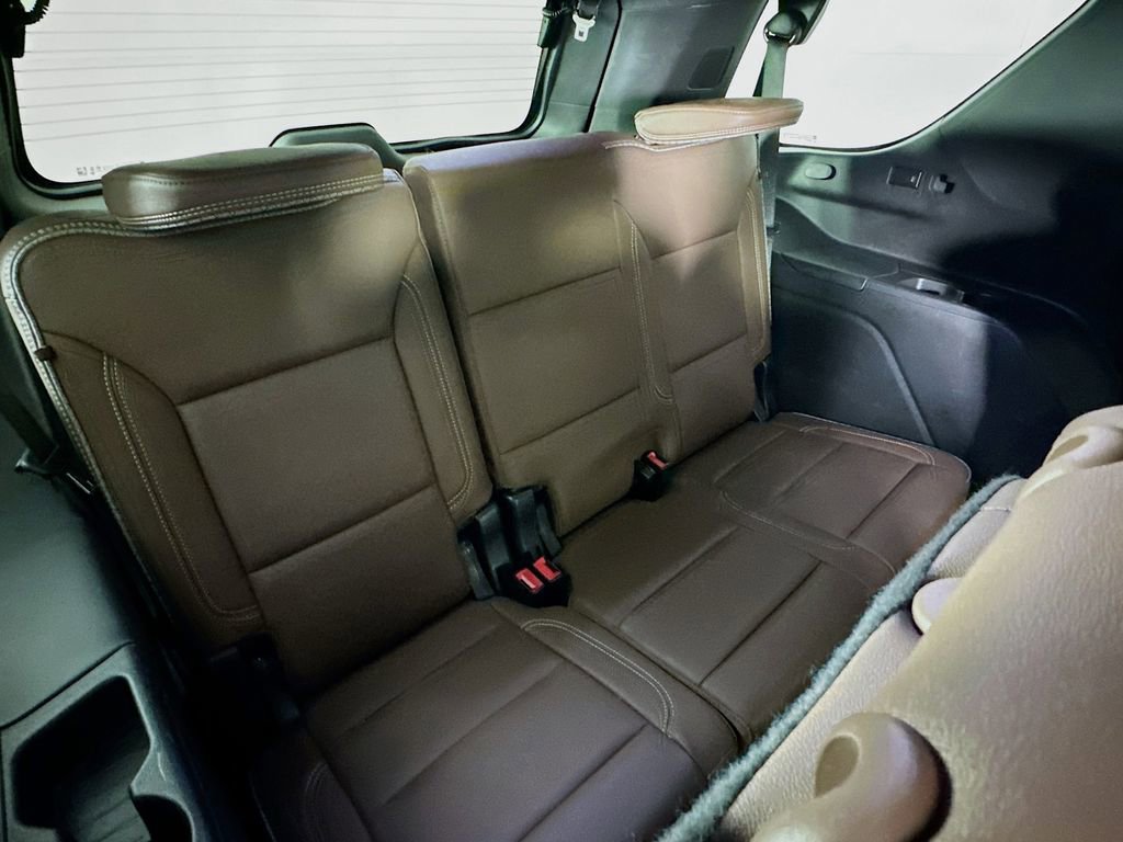 Used 2023 Chevrolet Tahoe High Country AWD/4WD image 36