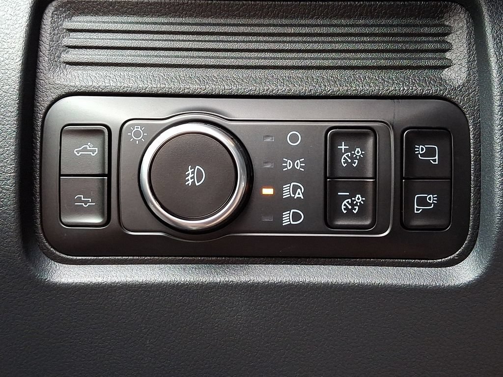 Used 2025 Ford F250 Platinum AWD/4WD image 31