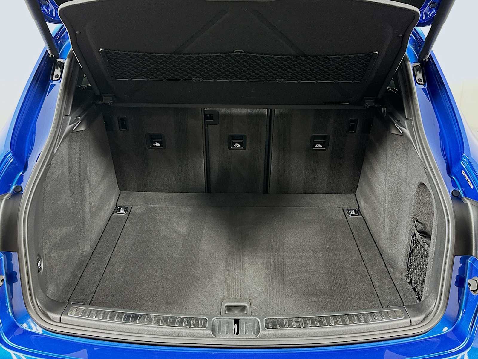 Certified 2020 Porsche Macan image 27