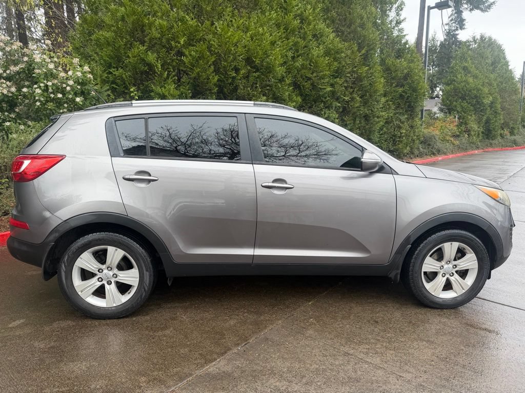 Used 2012 Kia Sportage LX w/ Navigation Pkg FWD image 3