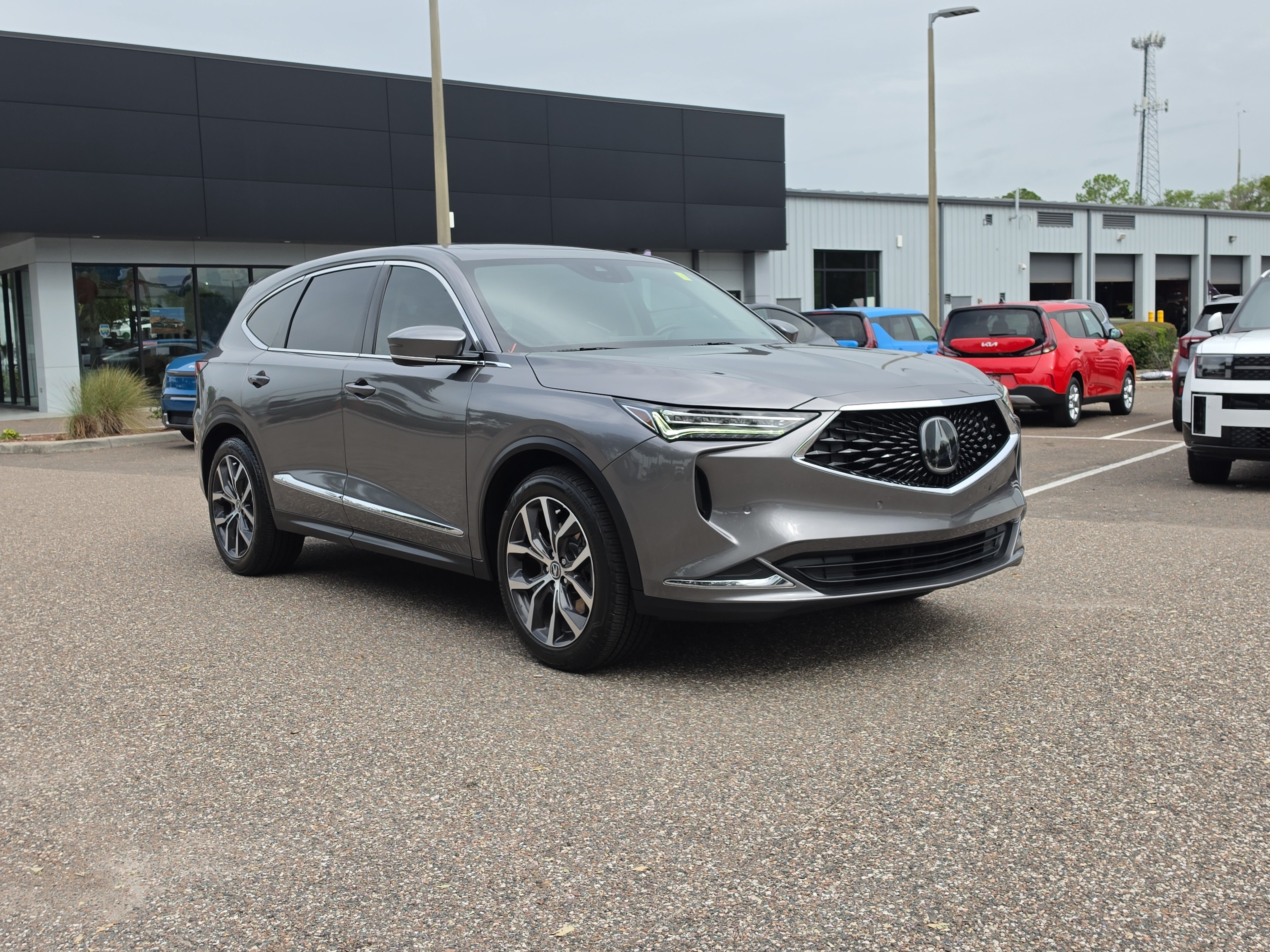 Used 2023 Acura MDX w/ Technology Package AWD/4WD image 2