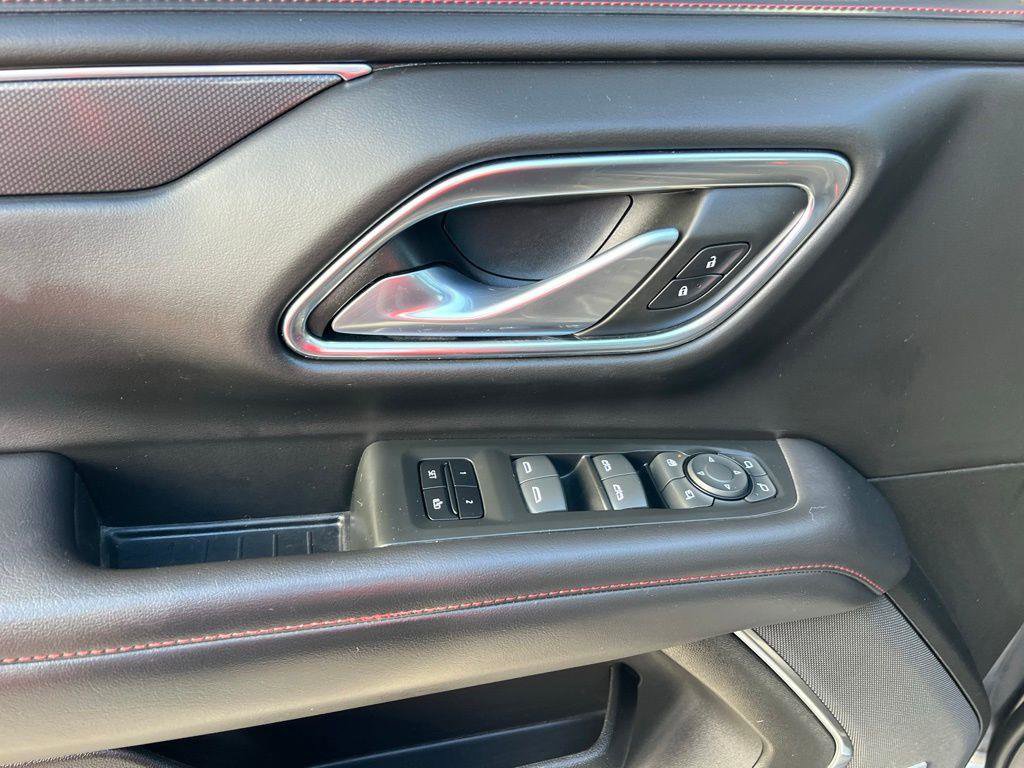 Used 2022 Chevrolet Tahoe RST w/ Luxury Package image 15