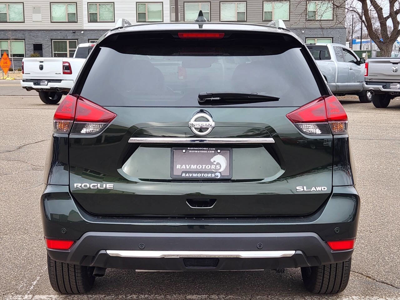 Used 2020 Nissan Rogue SL AWD/4WD image 9