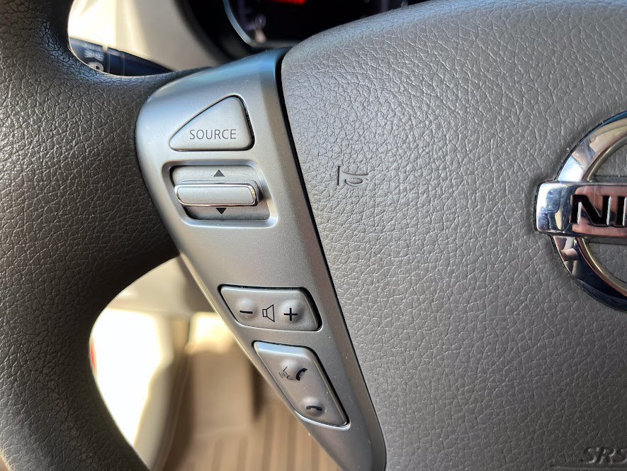 Used 2015 Nissan Versa SV FWD image 14