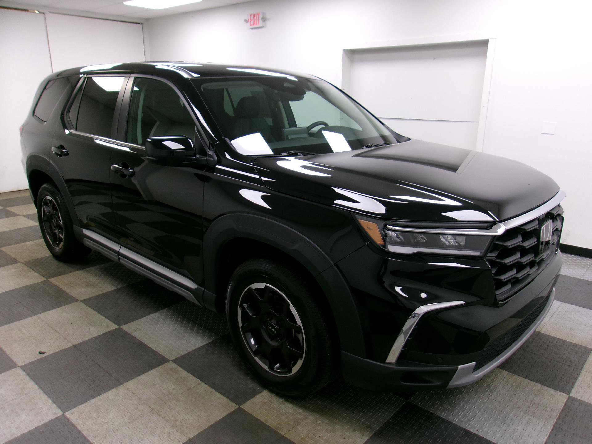 Used 2025 Honda Pilot EX-L image 14