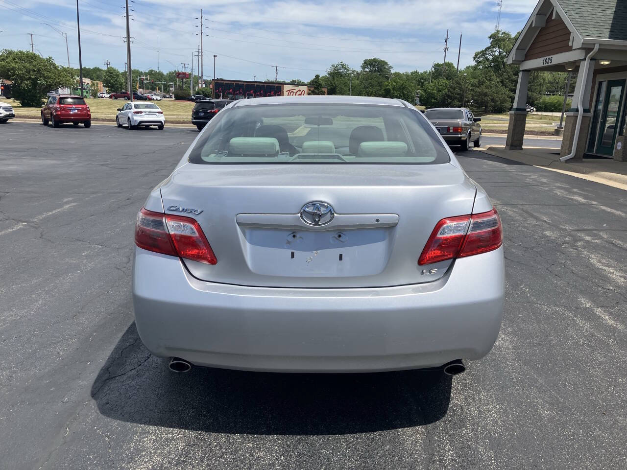 Used 2008 Toyota Camry LE FWD image 4