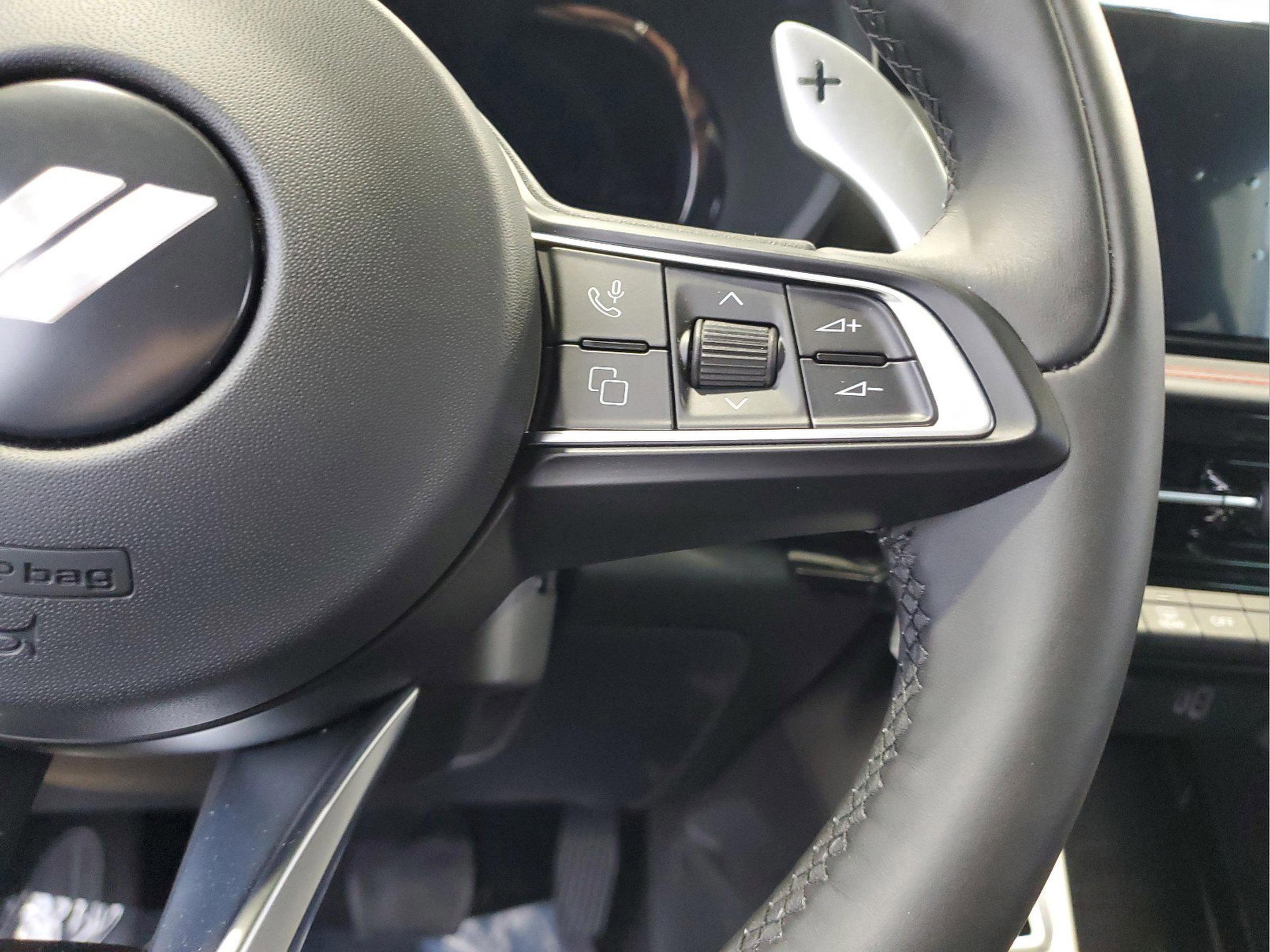 Used 2024 Dodge Hornet R/T Plus w/ Tech Pack Plus w/o Parking image 28