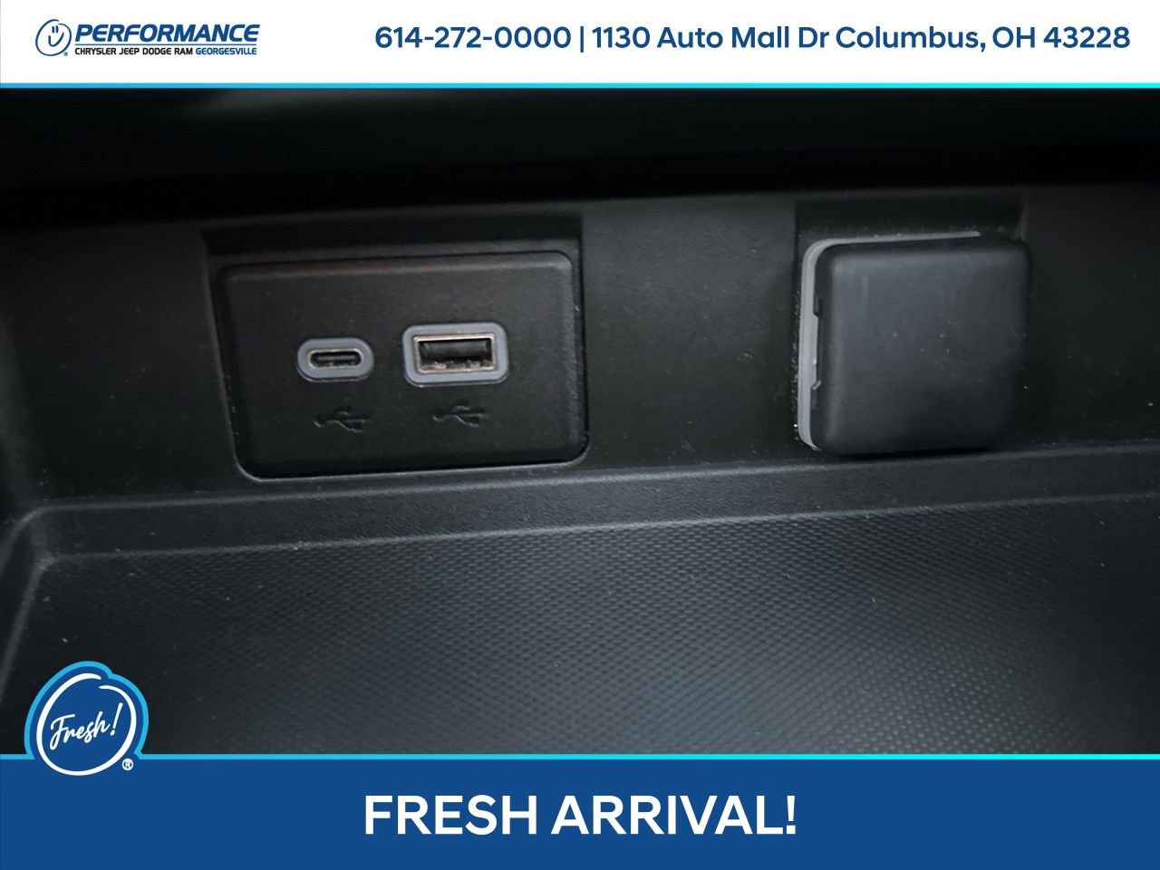 Used 2024 Chevrolet Suburban RST w/ Luxury Package image 26