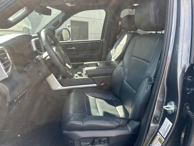 Used 2025 Toyota Sequoia Platinum AWD/4WD image 11