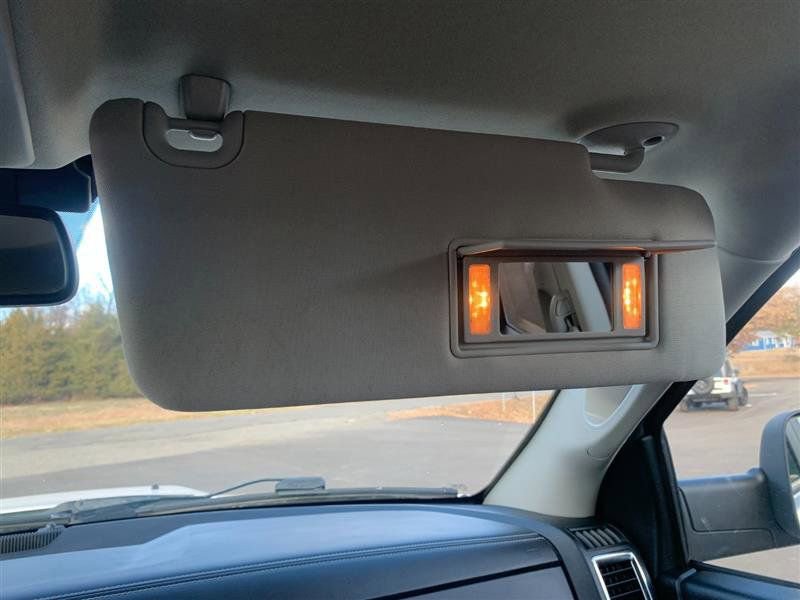Used 2018 RAM 1500 Laramie image 33