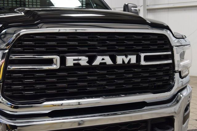 Used 2024 RAM 5500 SLT w/ Quick Order Package 2YG SLT image 5