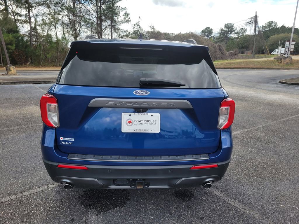 Certified 2023 Ford Explorer XLT w/ Equipment Group 202A image 4