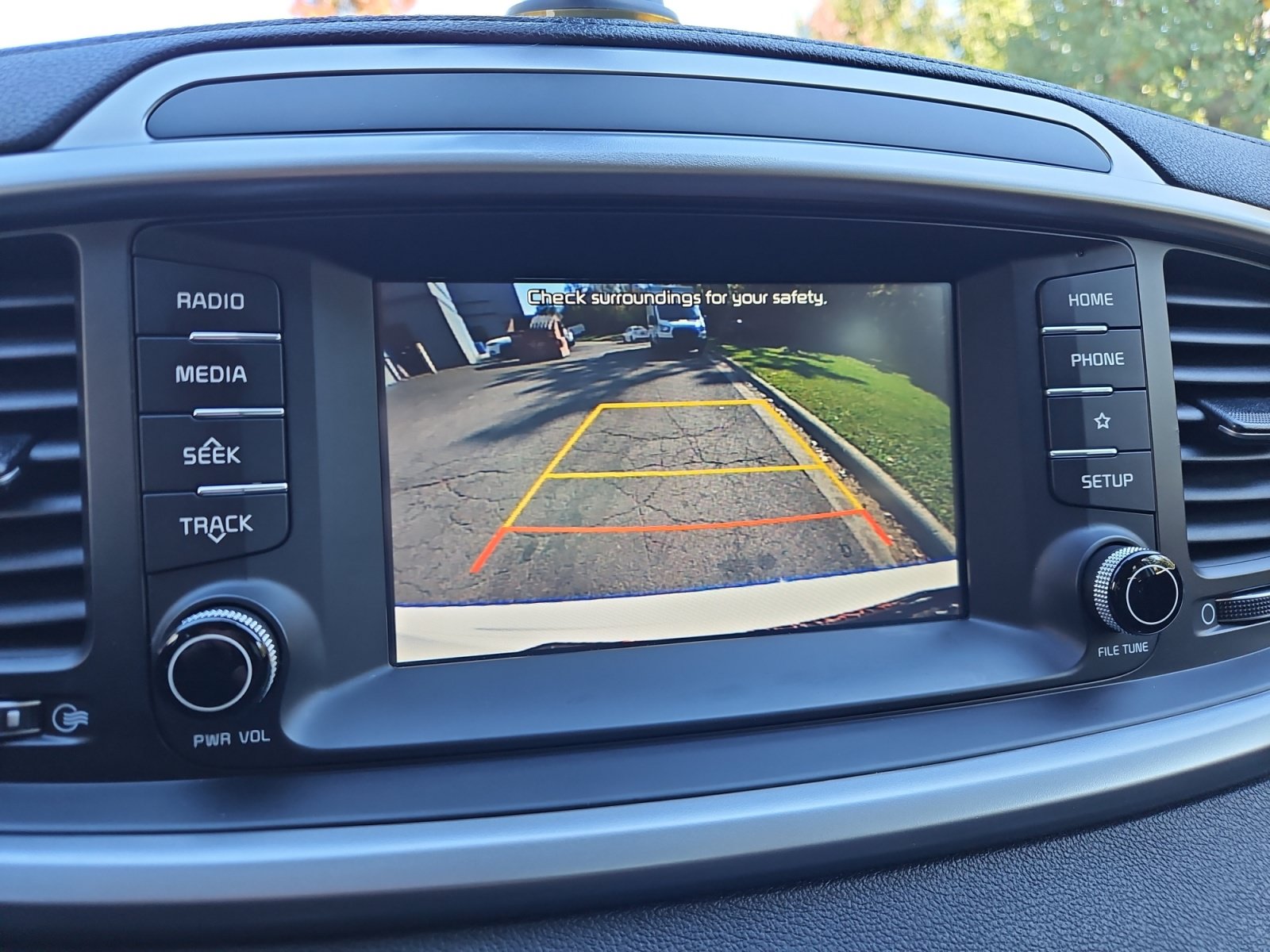 Used 2019 Kia Sorento FWD V6 image 19