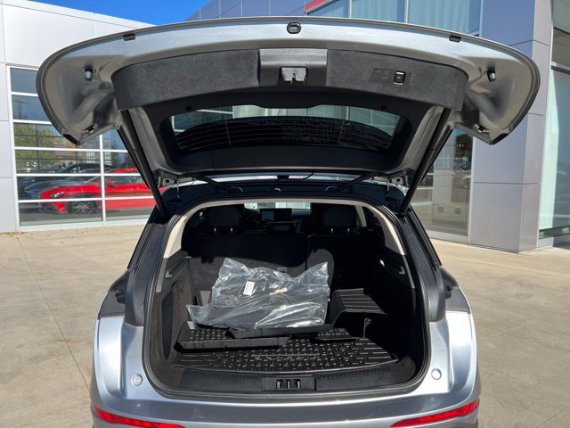 Used 2024 Lincoln Corsair AWD w/ Equipment Group 101A image 34