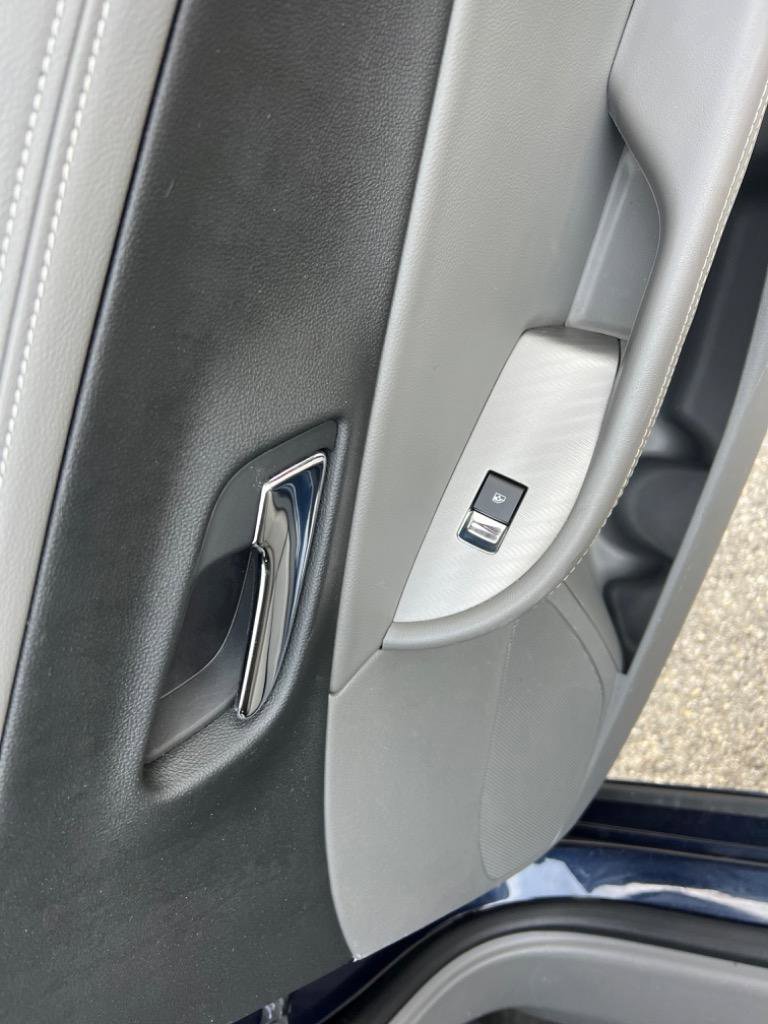 Used 2016 Chevrolet Impala LS FWD image 13