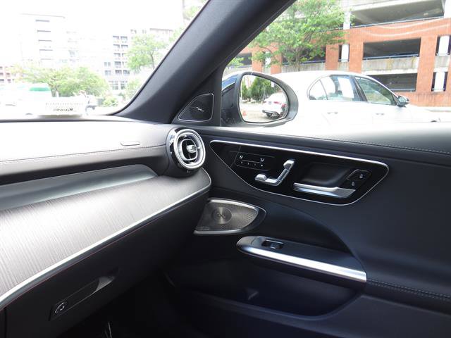 Certified 2025 Mercedes-Benz C 300 4MATIC Sedan image 16
