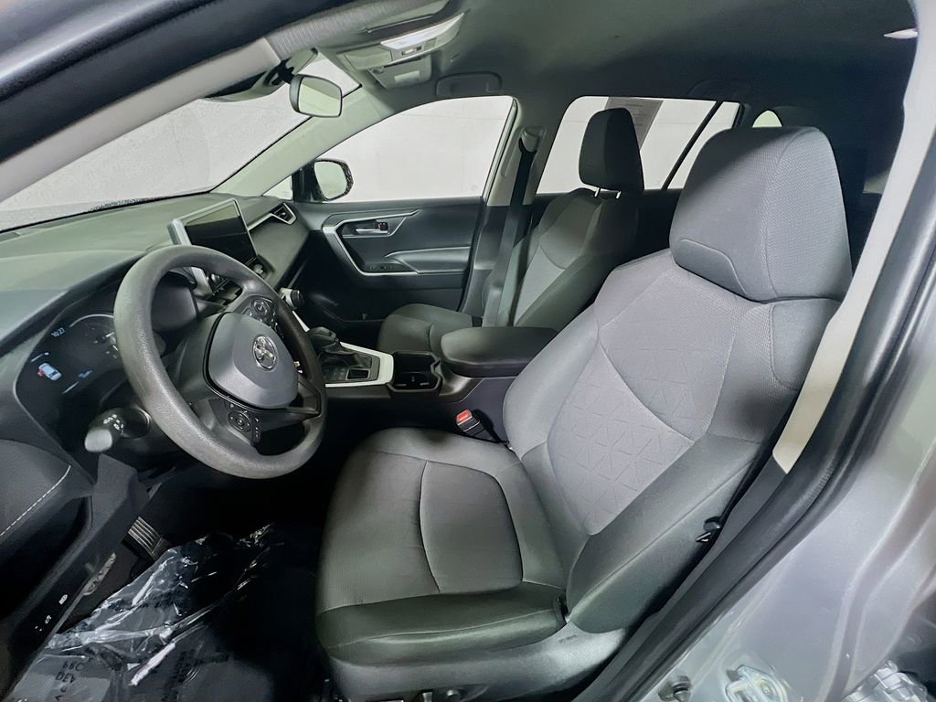 Certified 2025 Toyota RAV4 XLE AWD/4WD image 19