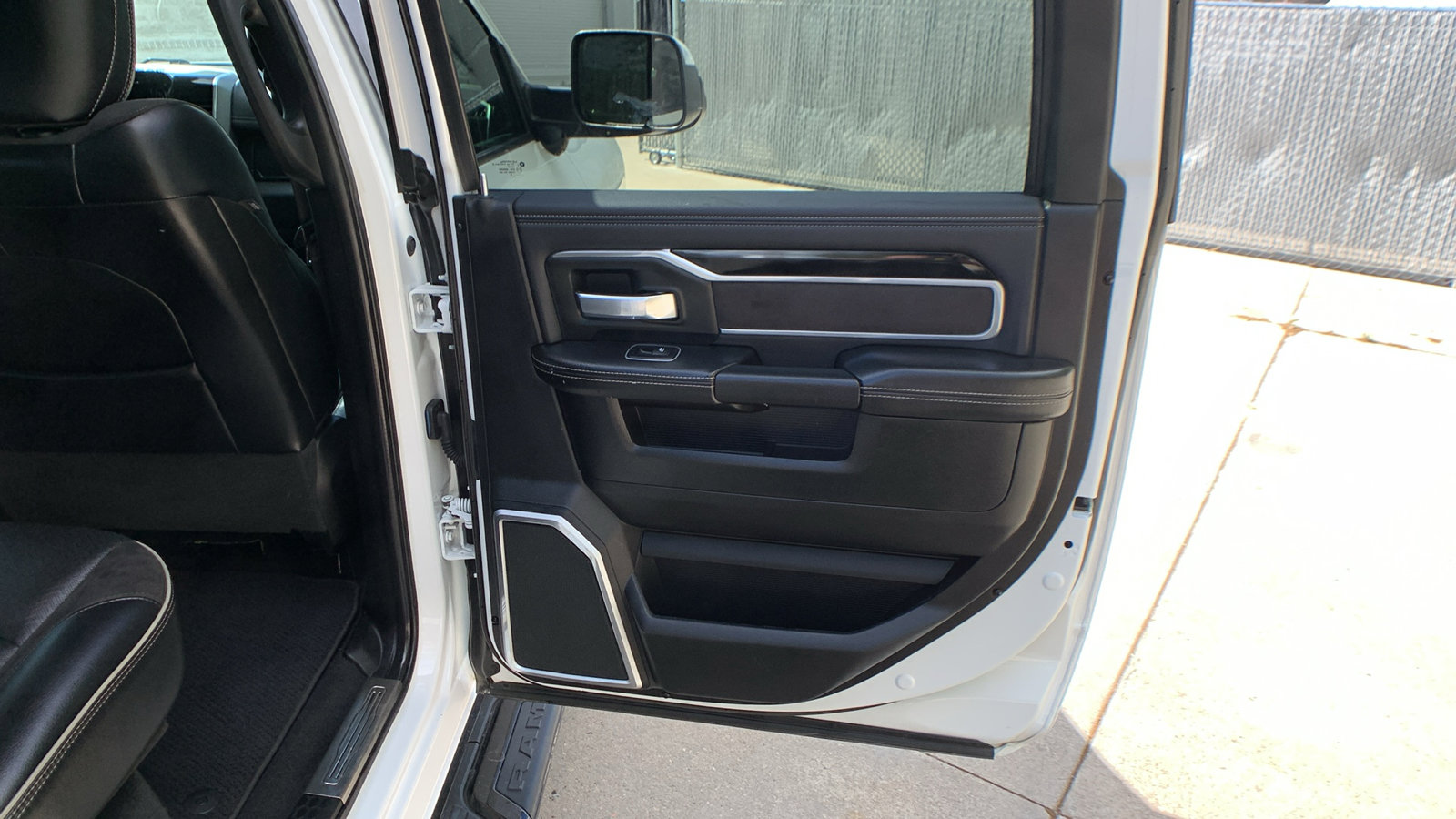 Used 2020 RAM 2500 Laramie AWD/4WD image 28