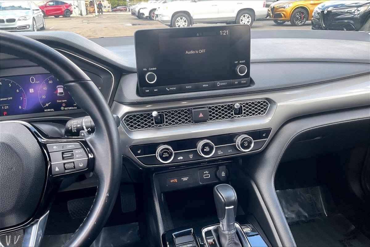 Used 2023 Acura Integra image 6