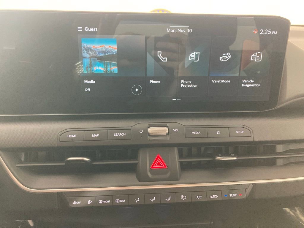 New 2025 Kia K4 LXS image 2