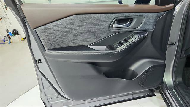 Certified 2023 Nissan Rogue SV image 19