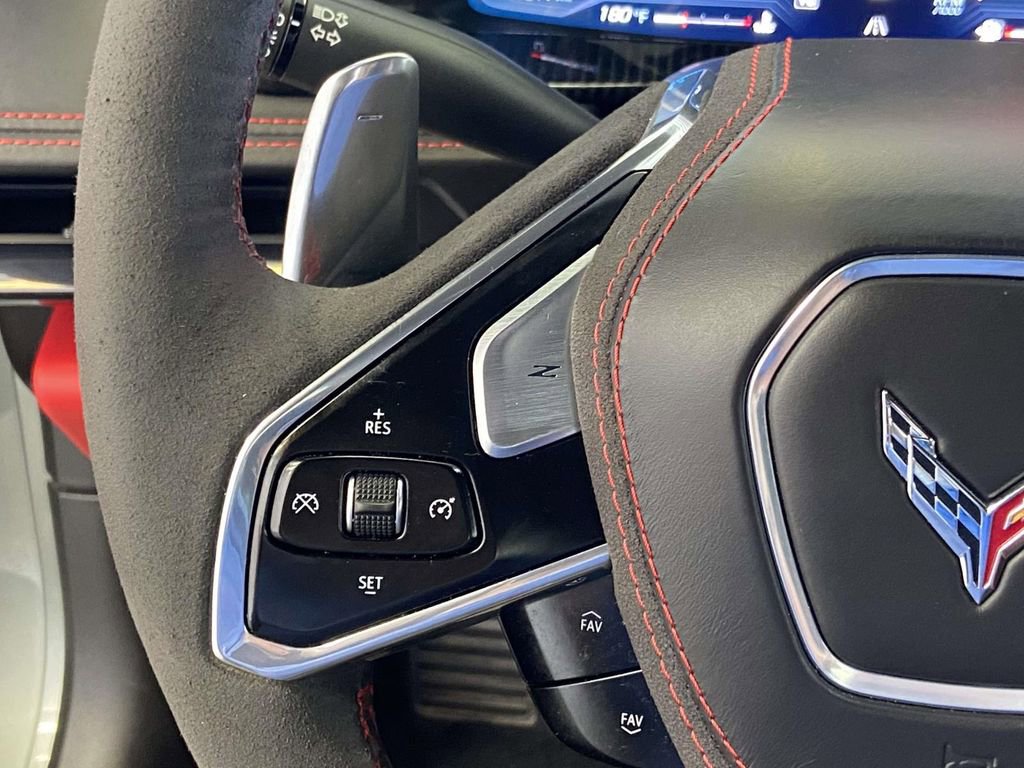 Used 2023 Chevrolet Corvette Stingray Premium Conv w/ Z51 Performance Package image 32