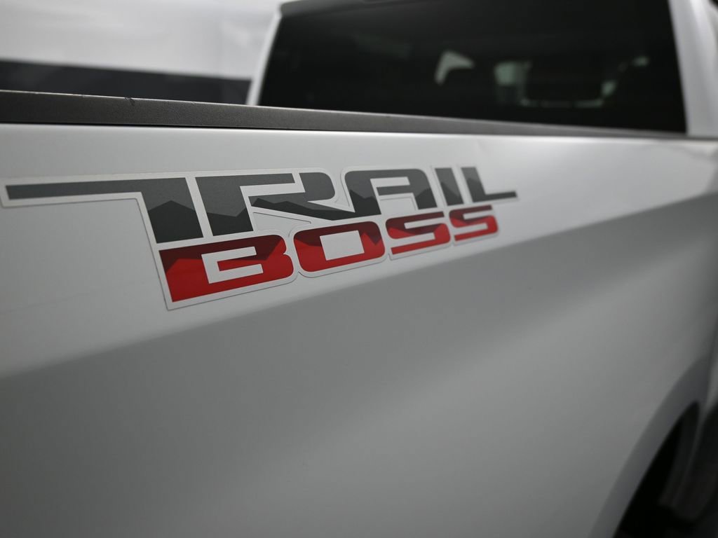 Used 2022 Chevrolet Silverado 1500 LT Trail Boss w/ Safety Package image 11