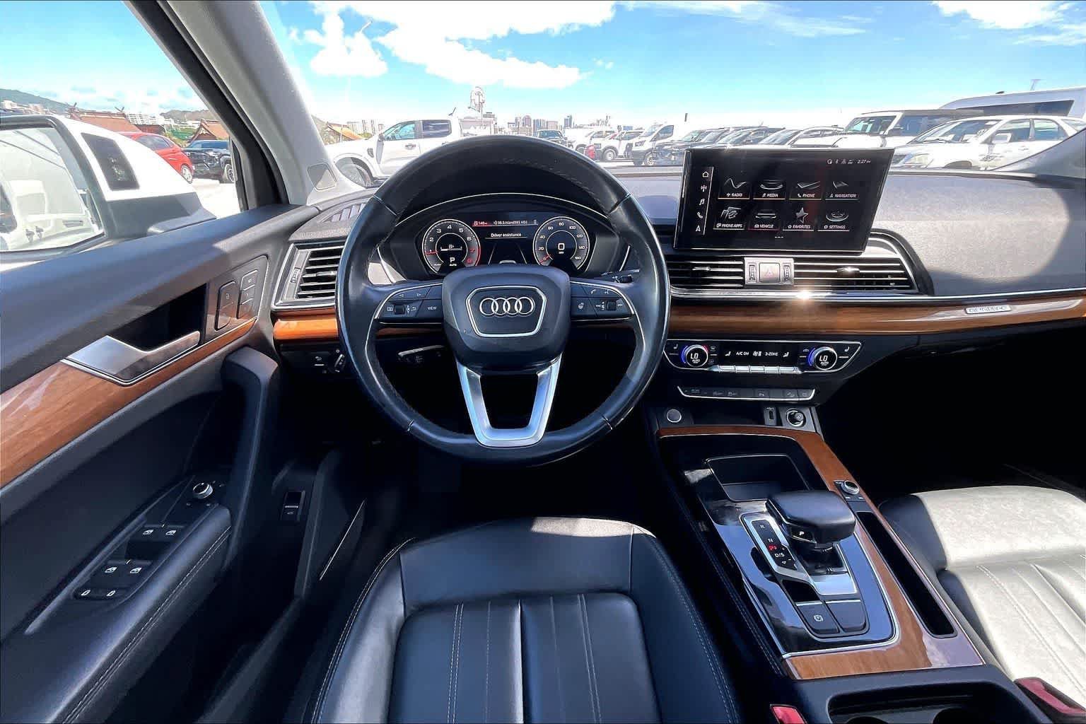Used 2023 Audi Q5 2.0T Premium Plus w/ Premium Plus Package AWD/4WD image 14