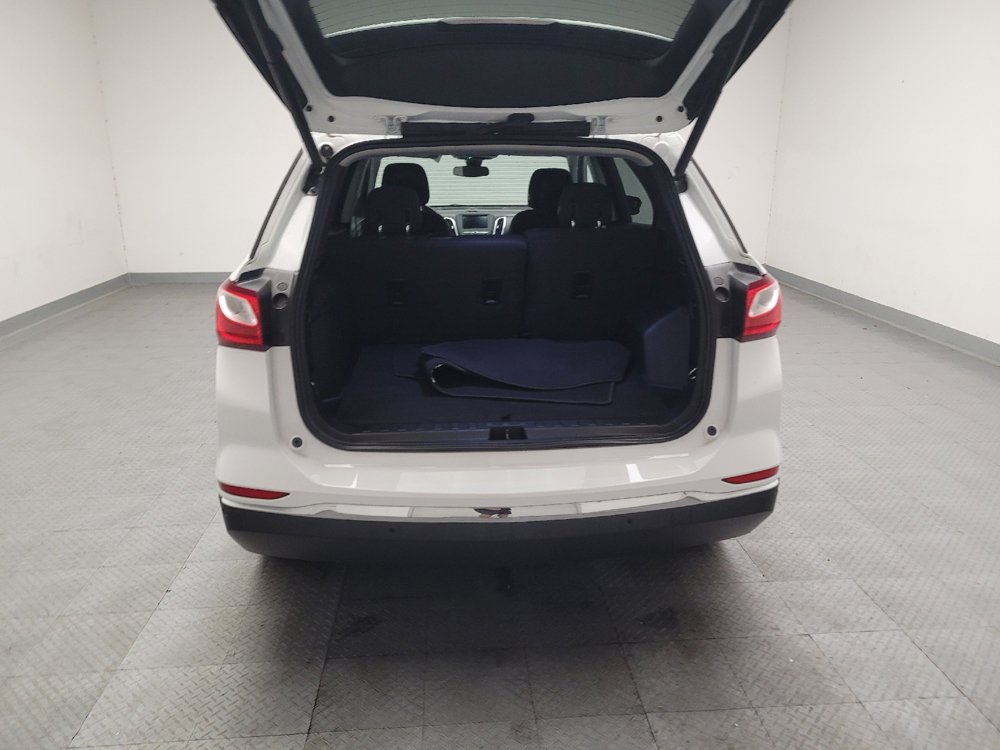 Used 2020 Chevrolet Equinox LT w/ Driver Convenience Package FWD image 29