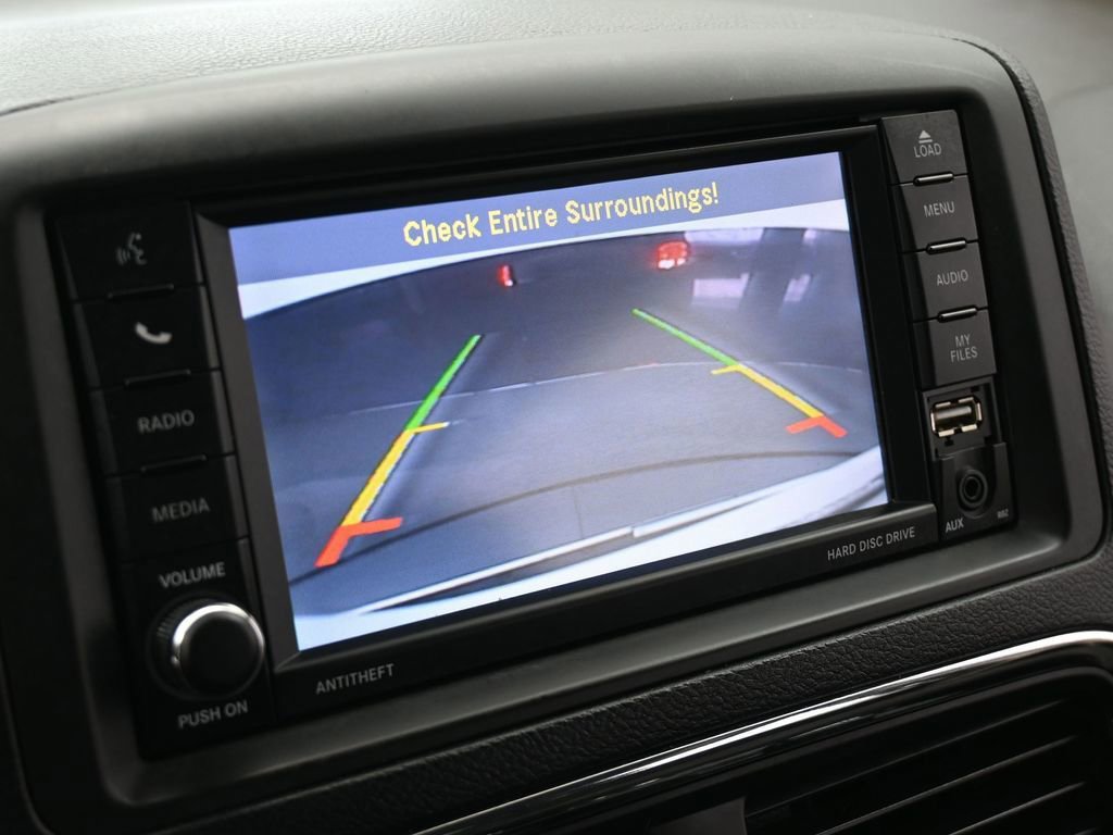 Used 2020 Dodge Grand Caravan SE image 21