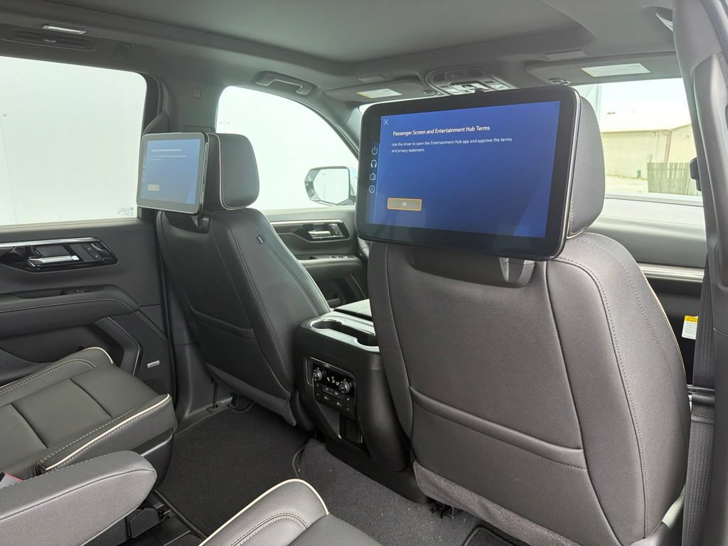 New 2026 Chevrolet Suburban Premier AWD/4WD image 9