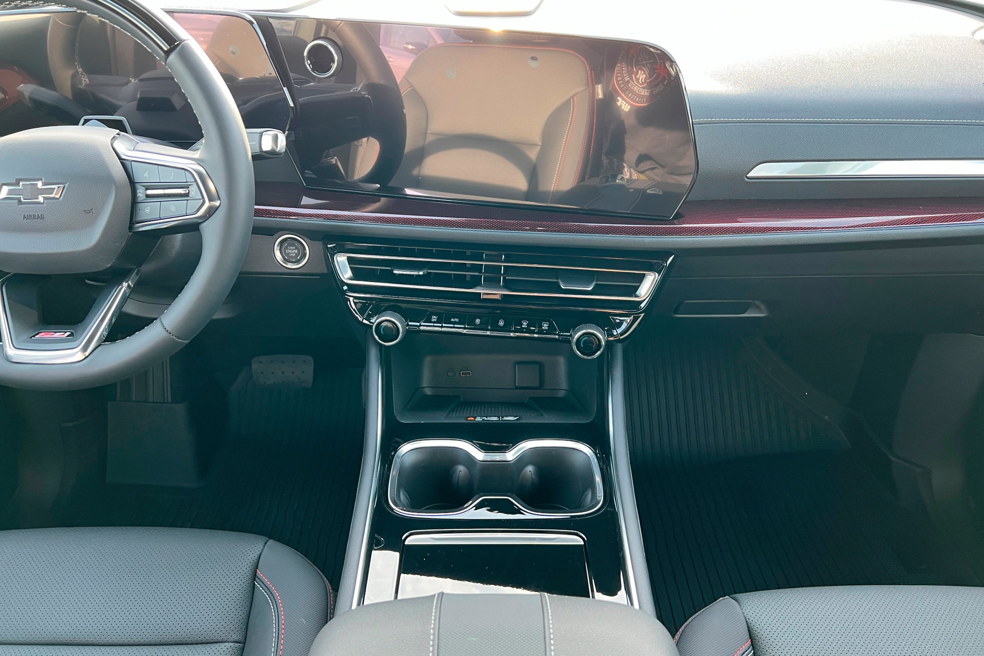 New 2026 Chevrolet Traverse Z71 w/ Enhanced Driving Package image 14