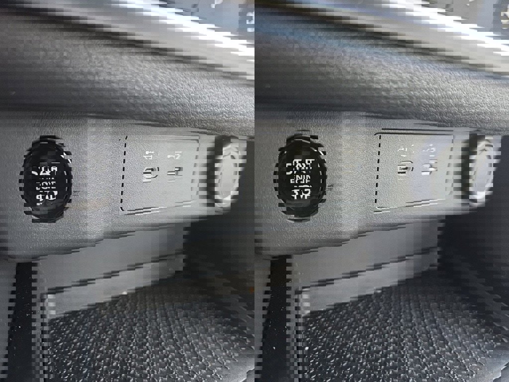 Certified 2026 Nissan Rogue SV w/ SV Premium Package image 25